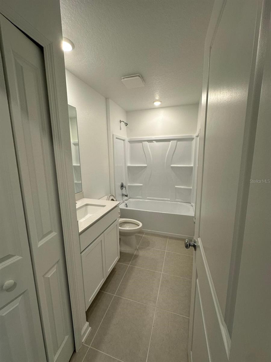 Image 18 of 25 For 3682 Hardman Dr