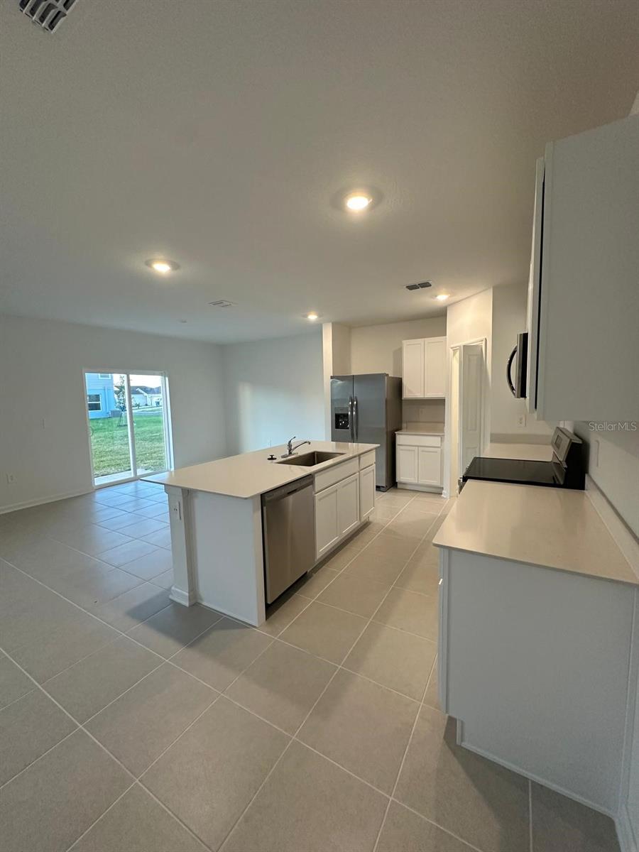 Image 6 of 25 For 3682 Hardman Dr