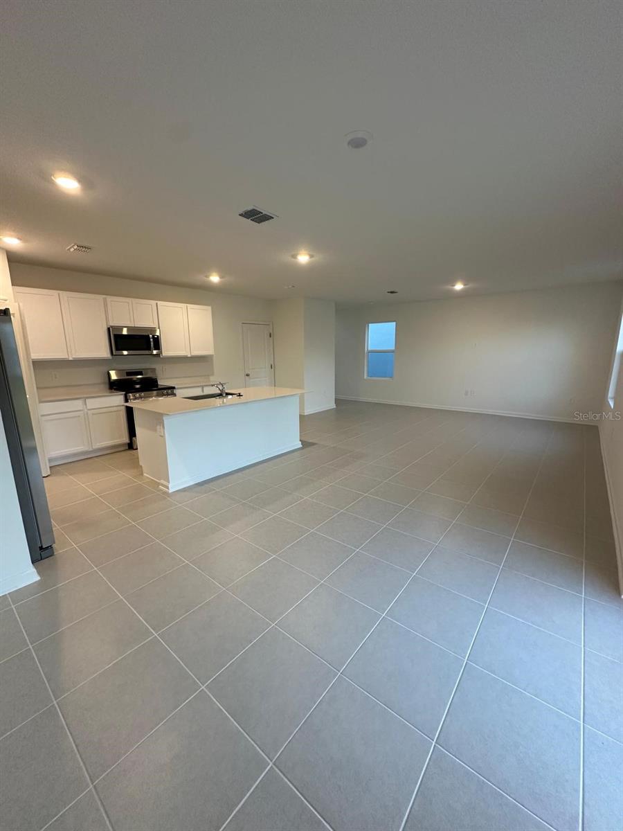 Image 8 of 25 For 3682 Hardman Dr