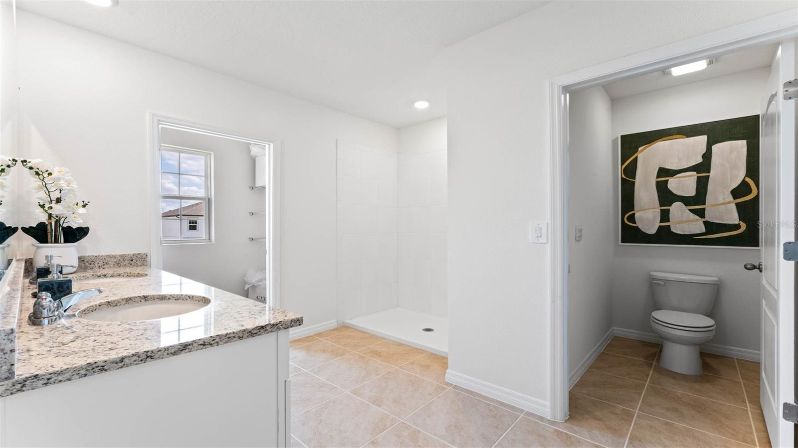 Image 18 of 66 For 2810 House Finch Road