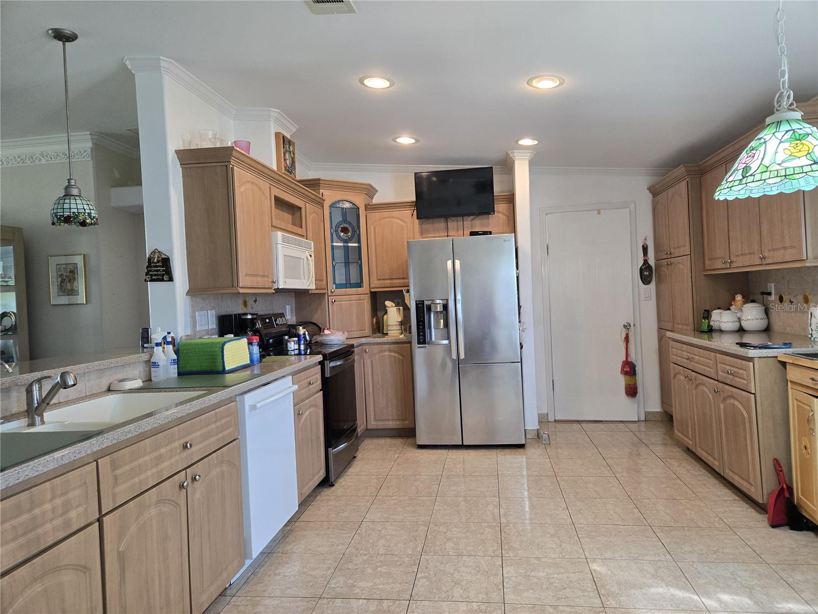 Image 8 of 39 For 3653 Parway Road 1169