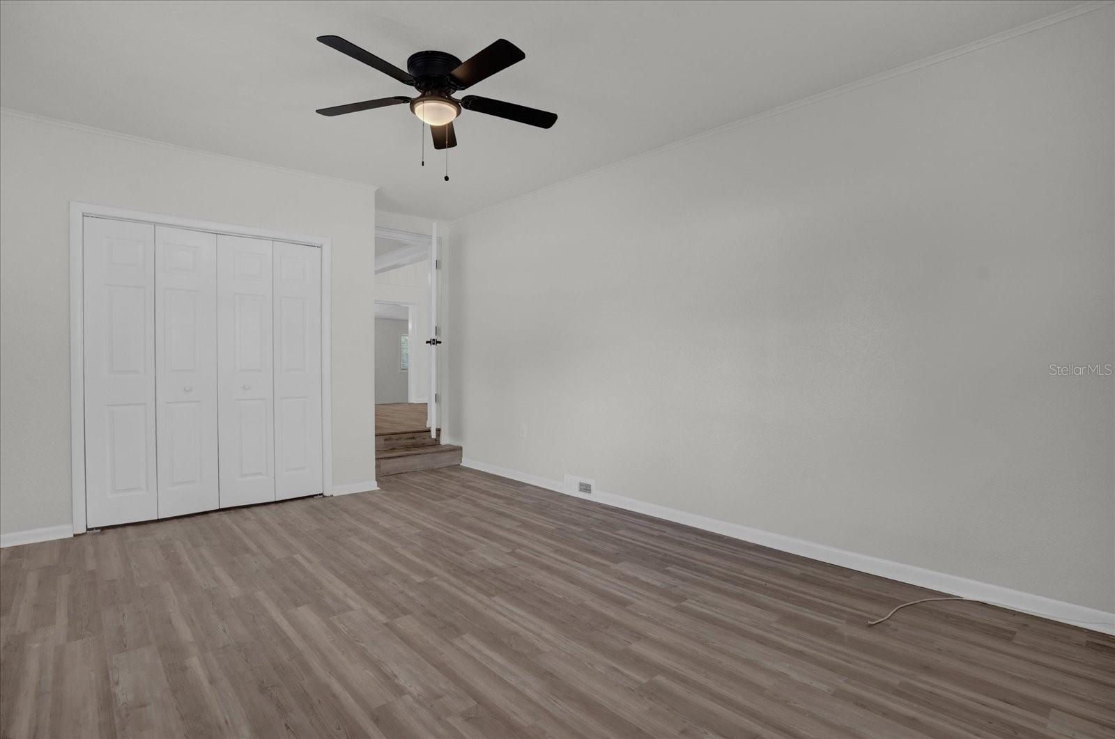 Image 16 of 34 For 32 Virginia Avenue