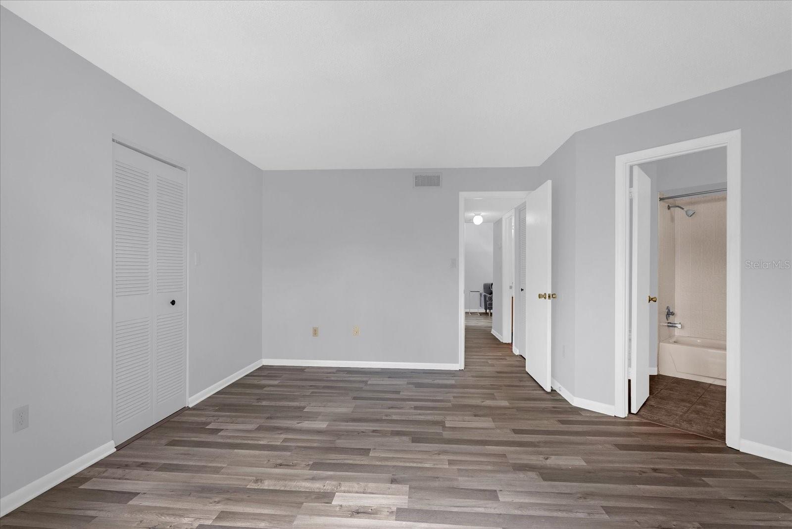 Image 11 of 28 For 3647 Atrium Drive 2