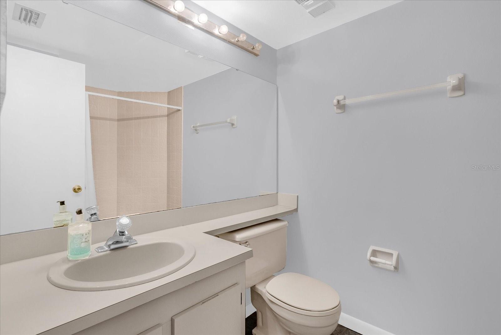 Image 16 of 28 For 3647 Atrium Drive 2