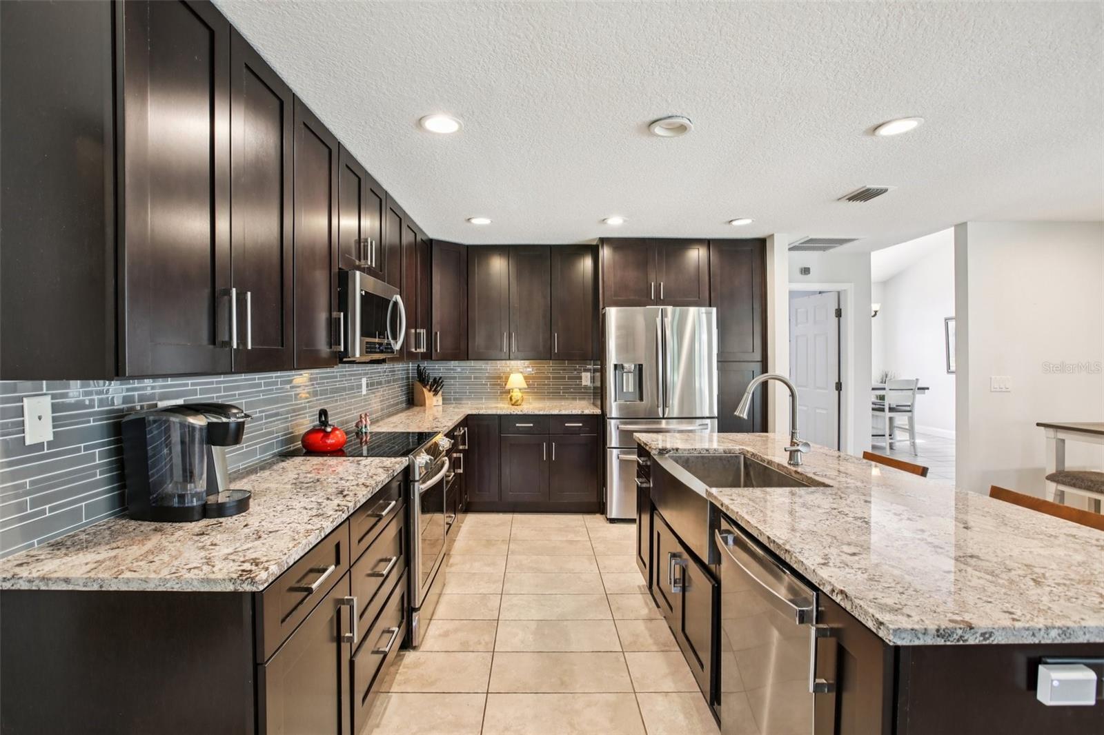 Image 16 of 46 For 2654 Crystal Circle