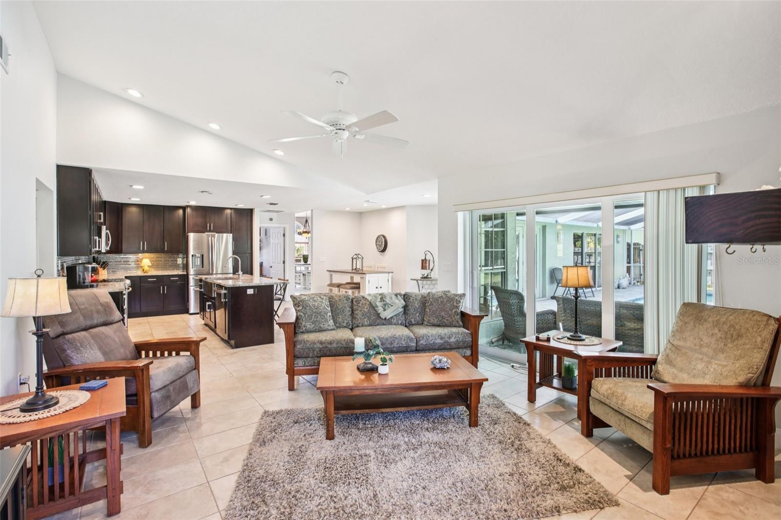 Image 21 of 46 For 2654 Crystal Circle