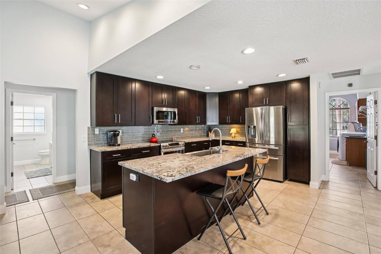 Image 4 of 46 For 2654 Crystal Circle