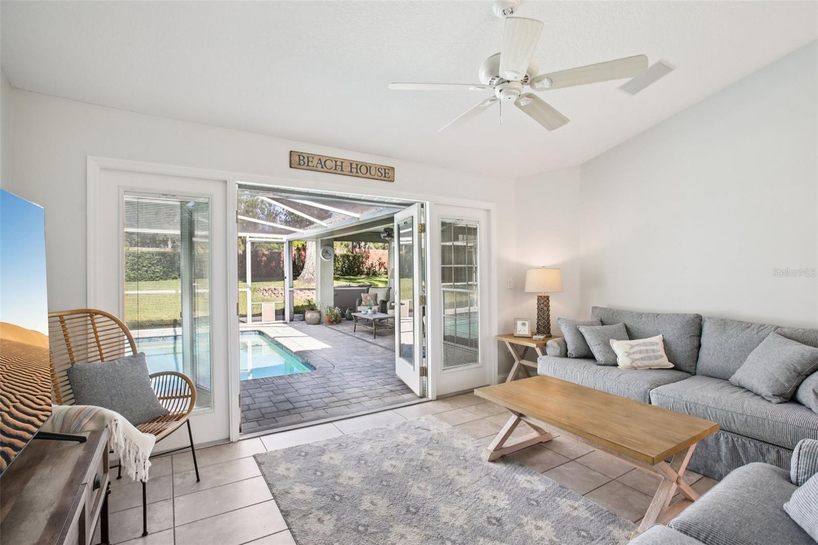 Image 8 of 46 For 2654 Crystal Circle