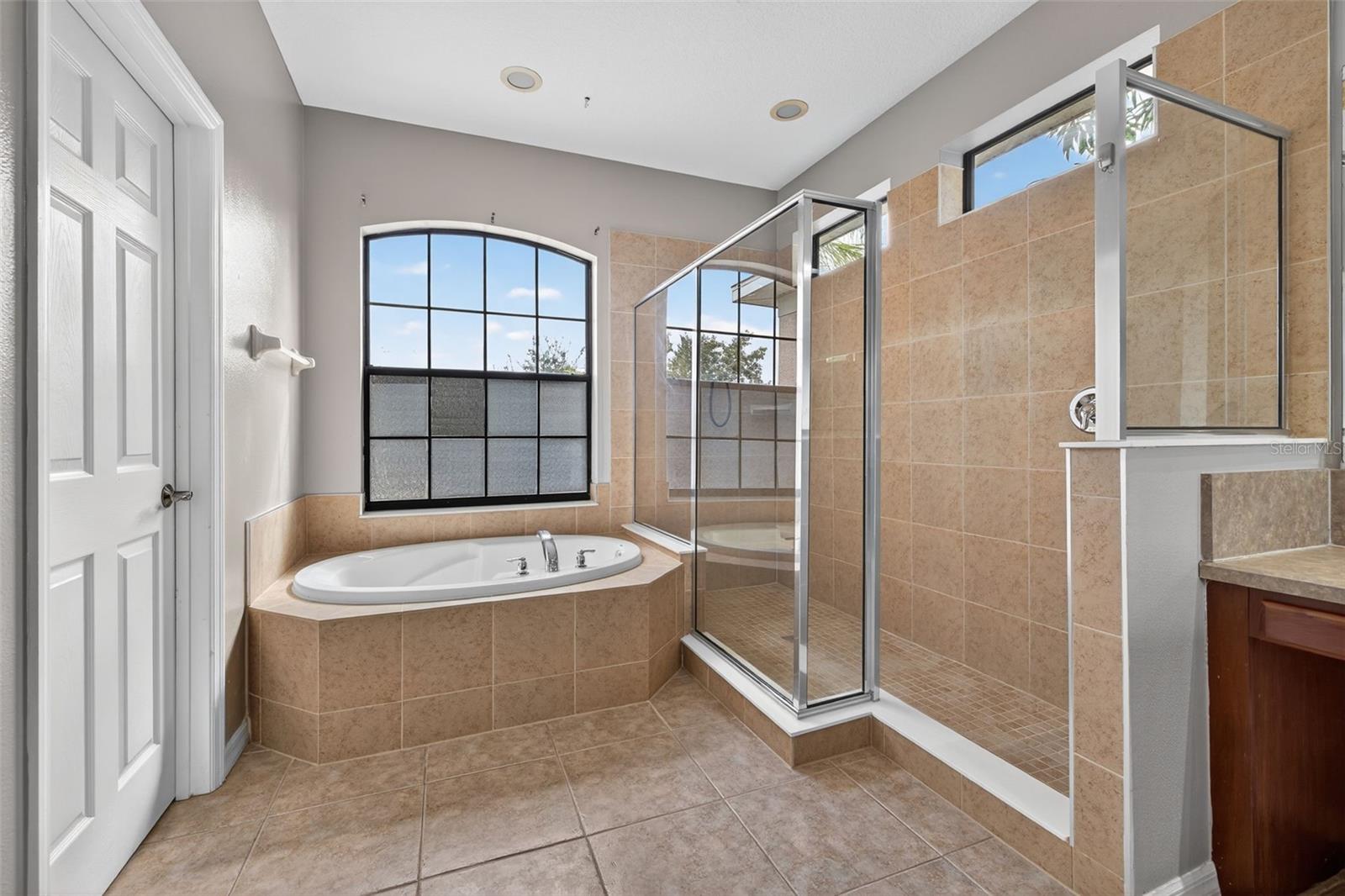 Image 12 of 24 For 7019 43rd Avenue E