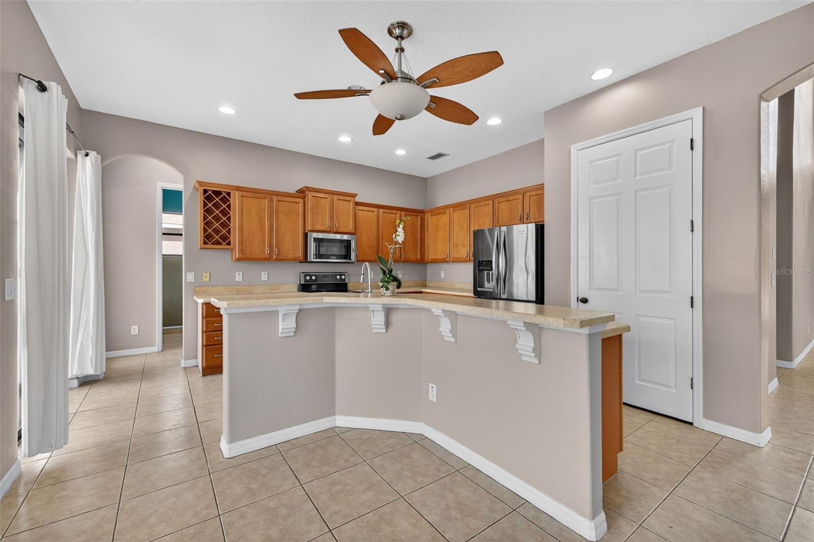 Image 5 of 24 For 7019 43rd Avenue E