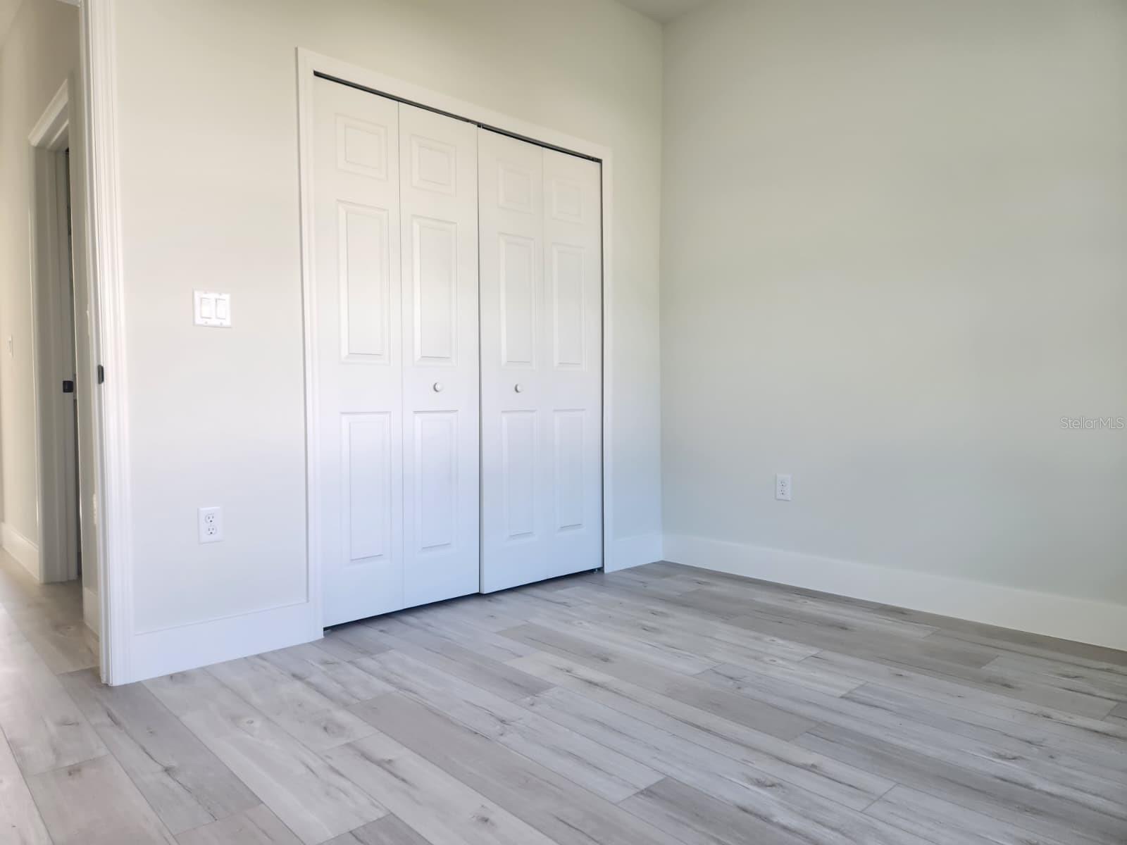 Image 44 of 46 For 627 Gagnon Street Se