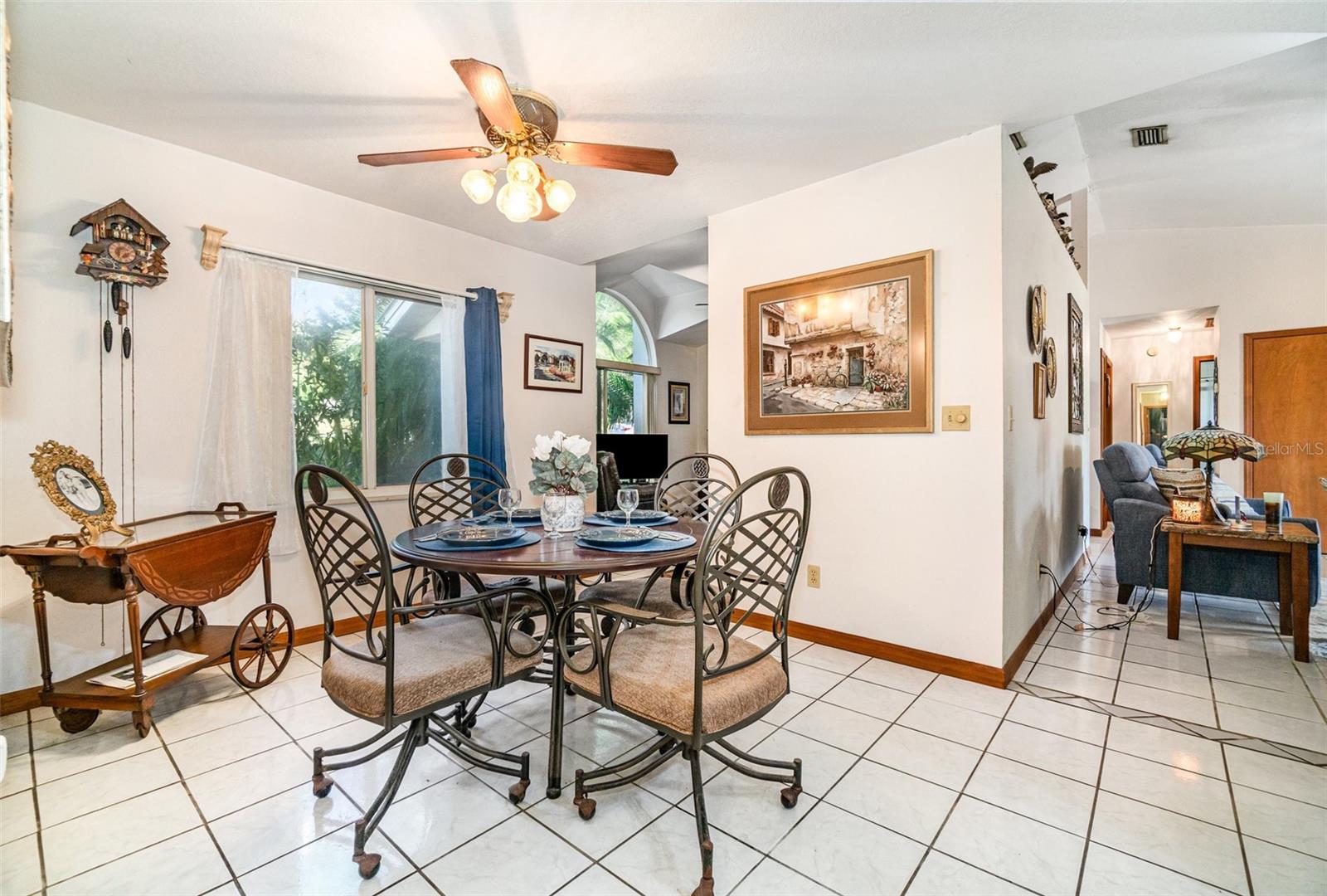 Image 5 of 27 For 12622 Eryn Boulevard