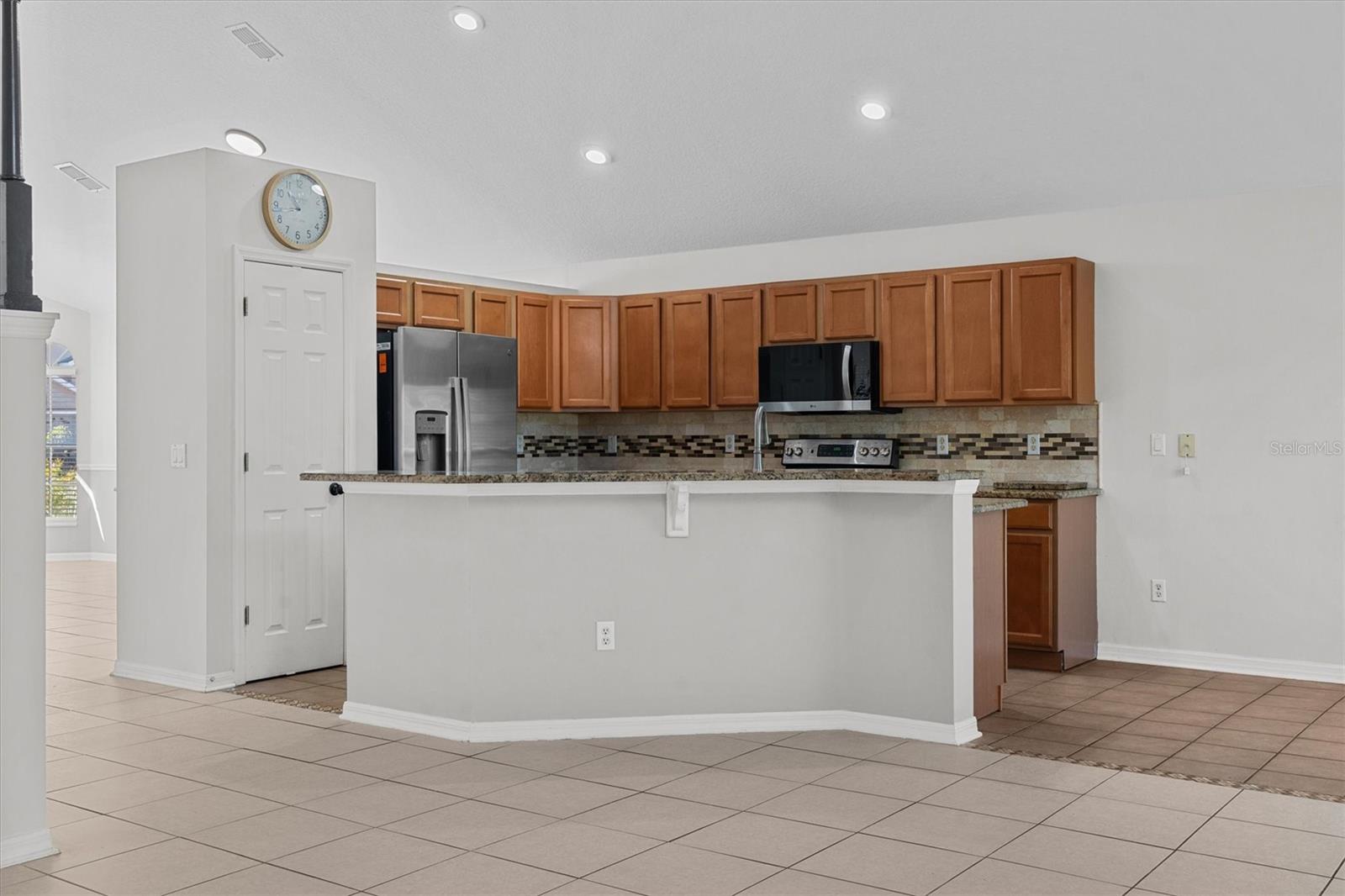 Image 18 of 70 For 13285 Early Frost Circle