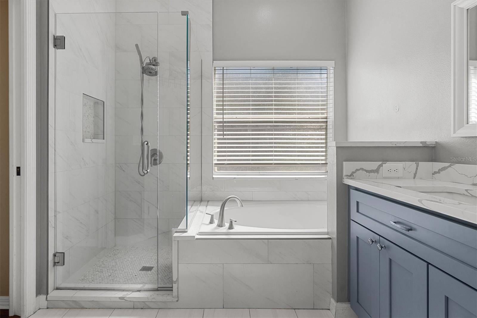 Image 29 of 70 For 13285 Early Frost Circle