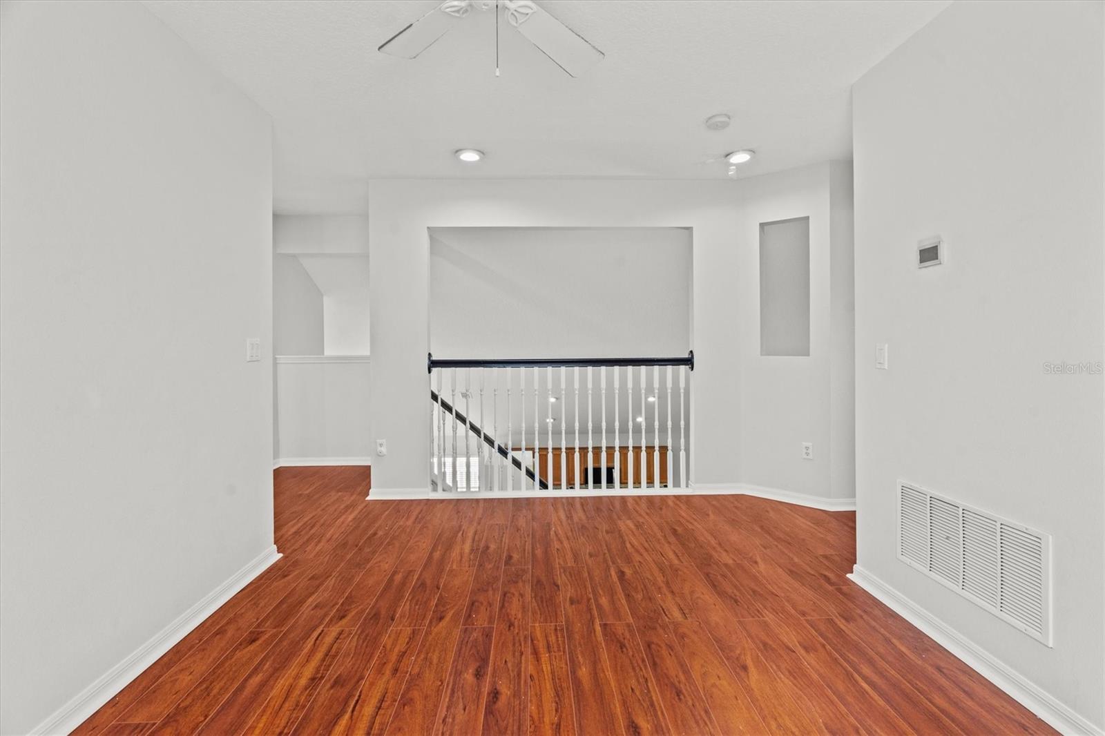 Image 41 of 70 For 13285 Early Frost Circle