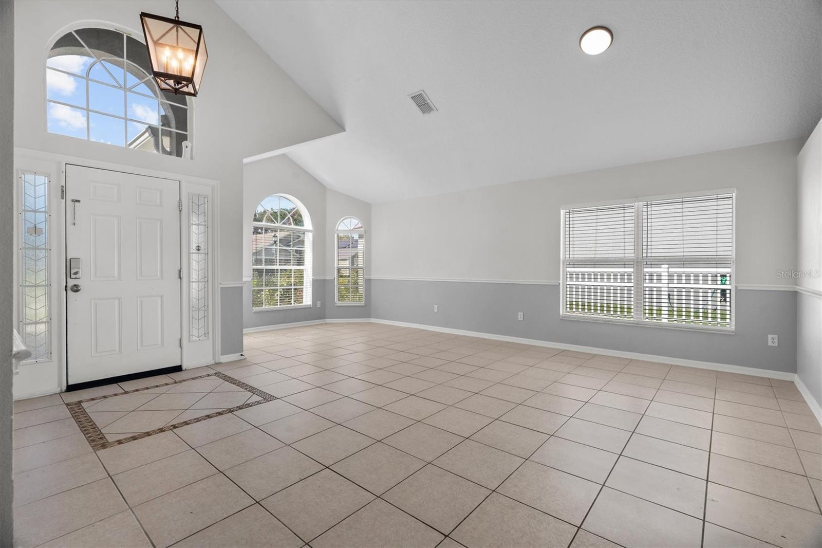 Image 6 of 70 For 13285 Early Frost Circle