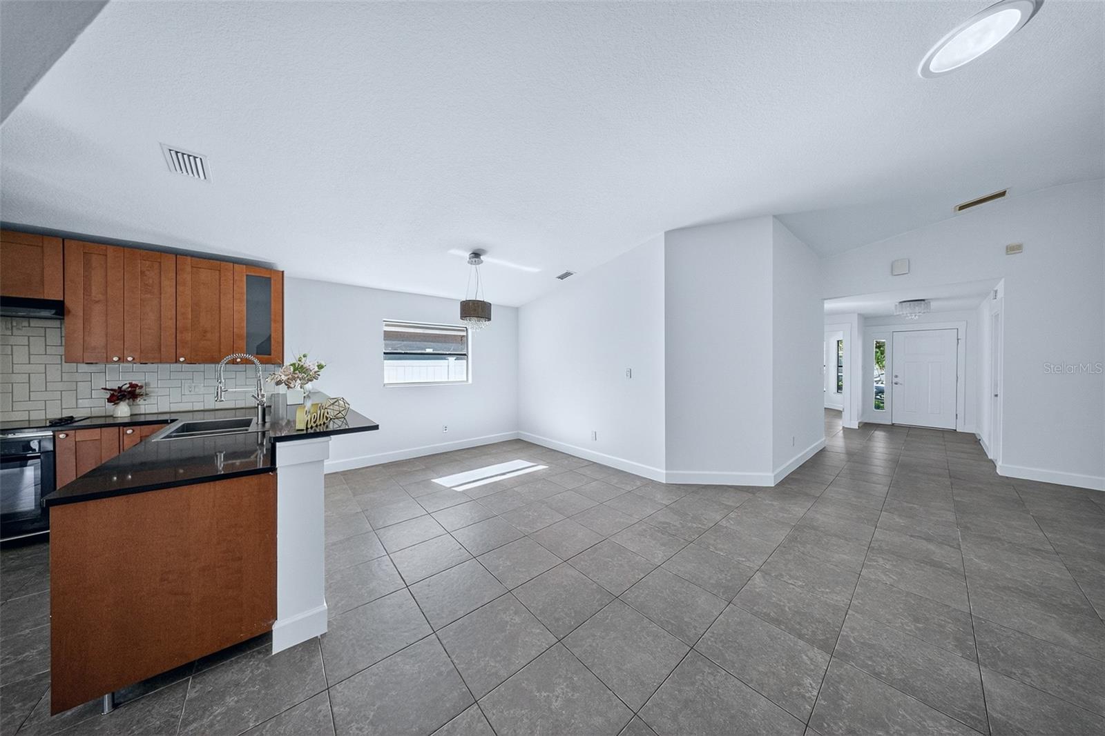 Image 15 of 57 For 301 Hound Run Place