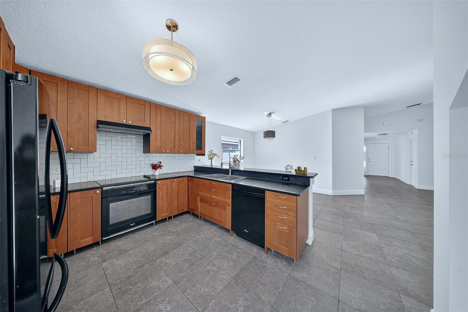 Image 16 of 57 For 301 Hound Run Place