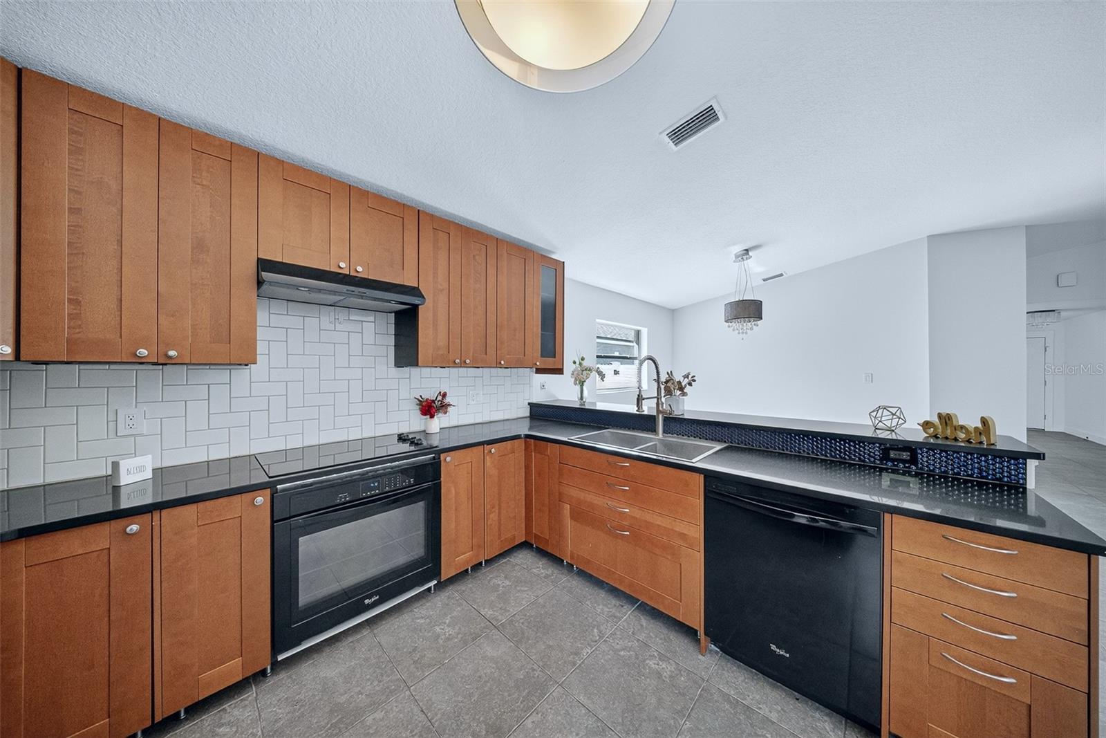 Image 17 of 57 For 301 Hound Run Place