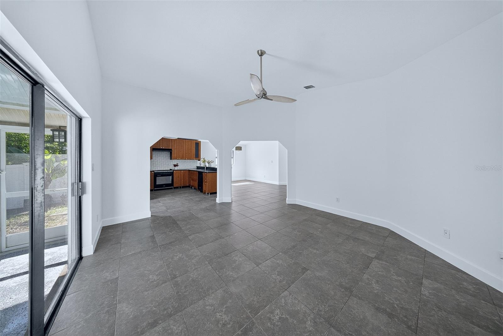 Image 26 of 57 For 301 Hound Run Place