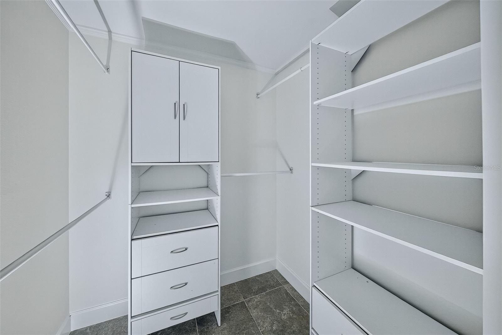 Image 31 of 57 For 301 Hound Run Place