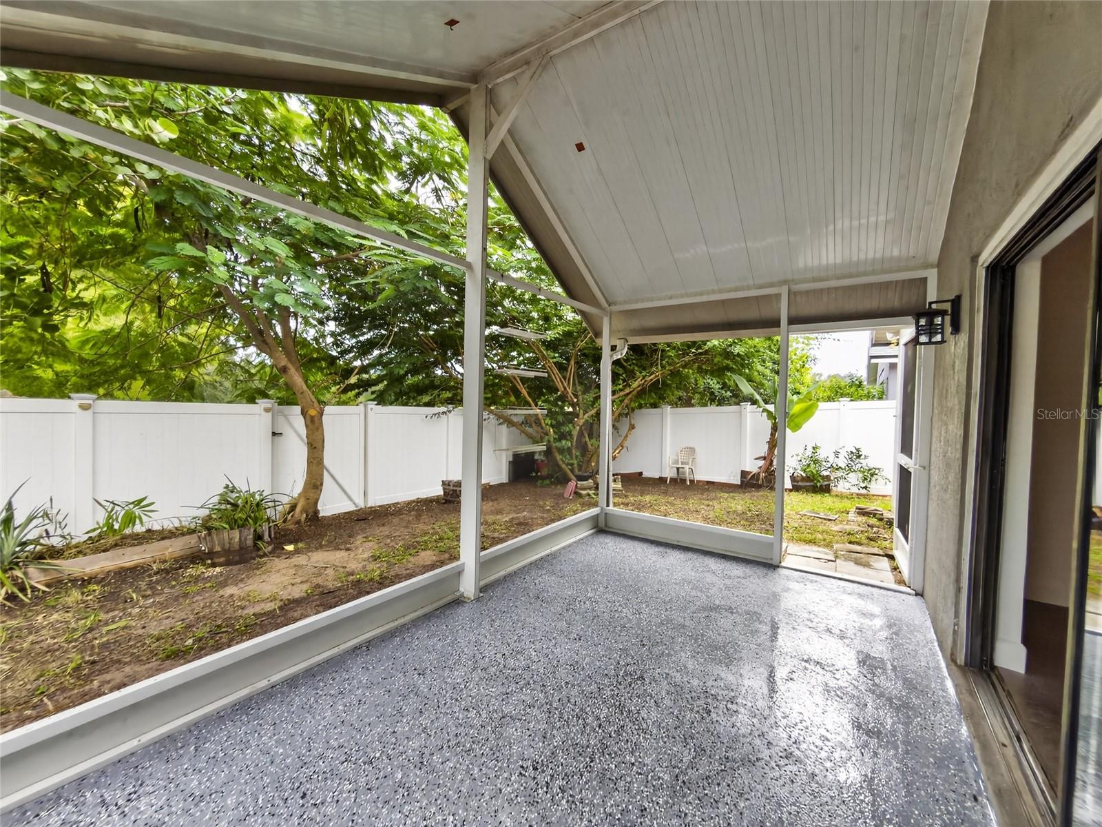 Image 43 of 57 For 301 Hound Run Place