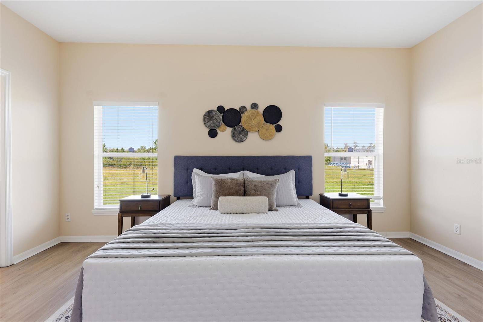 Image 21 of 52 For 2275 Victoria Falls Drive