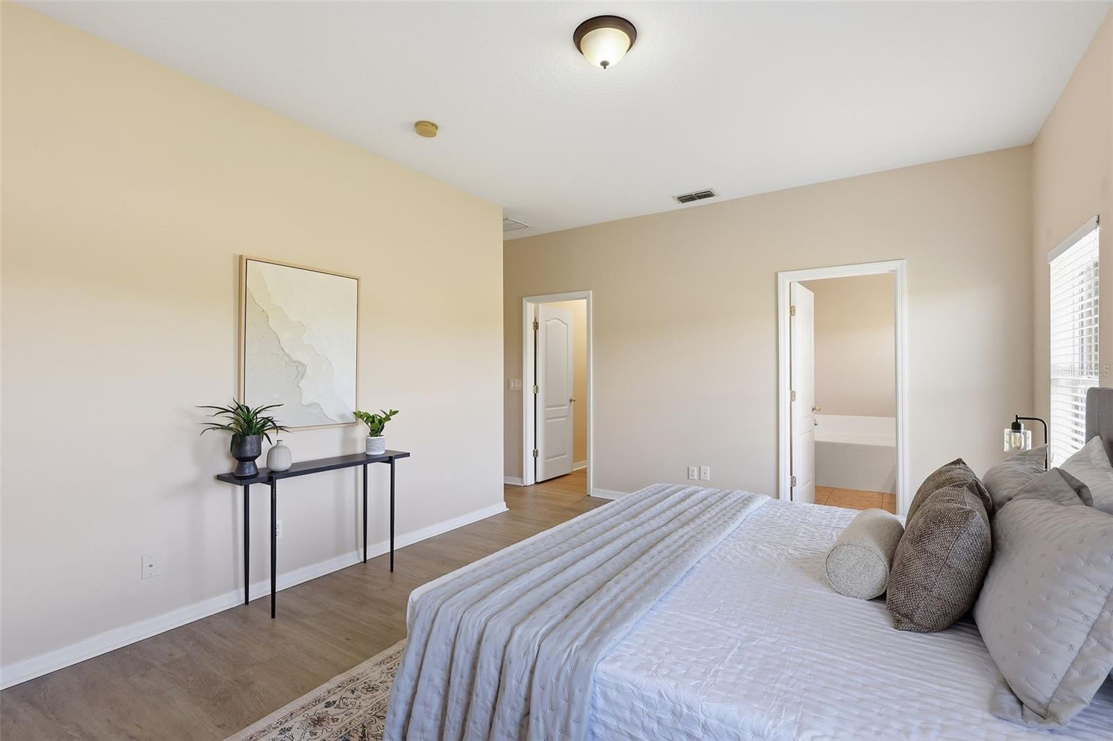 Image 23 of 52 For 2275 Victoria Falls Drive