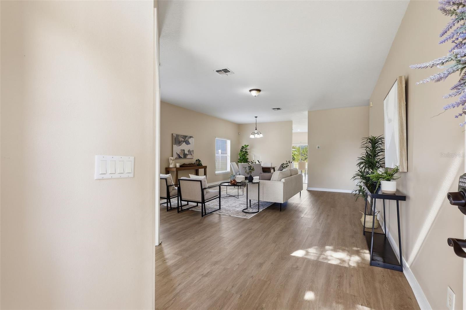 Image 6 of 52 For 2275 Victoria Falls Drive