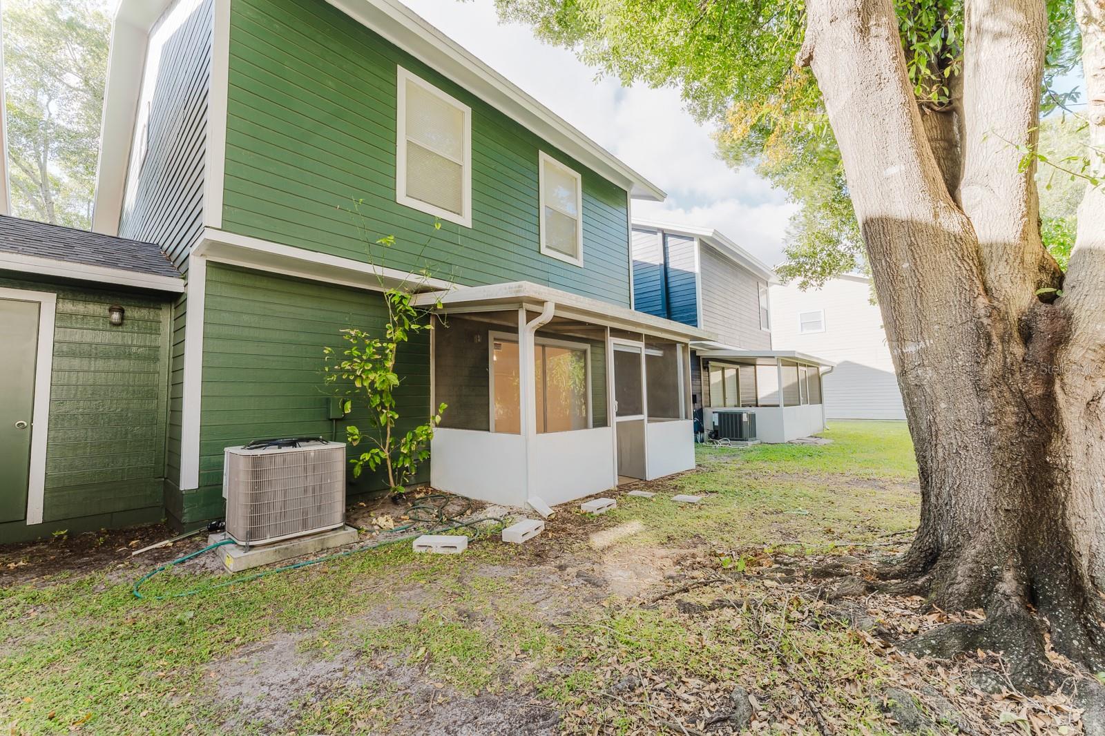 Image 15 of 26 For 5990 Scotchwood Glen 104