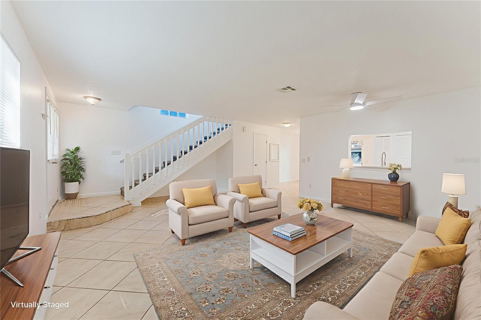 Image 4 of 26 For 5990 Scotchwood Glen 104