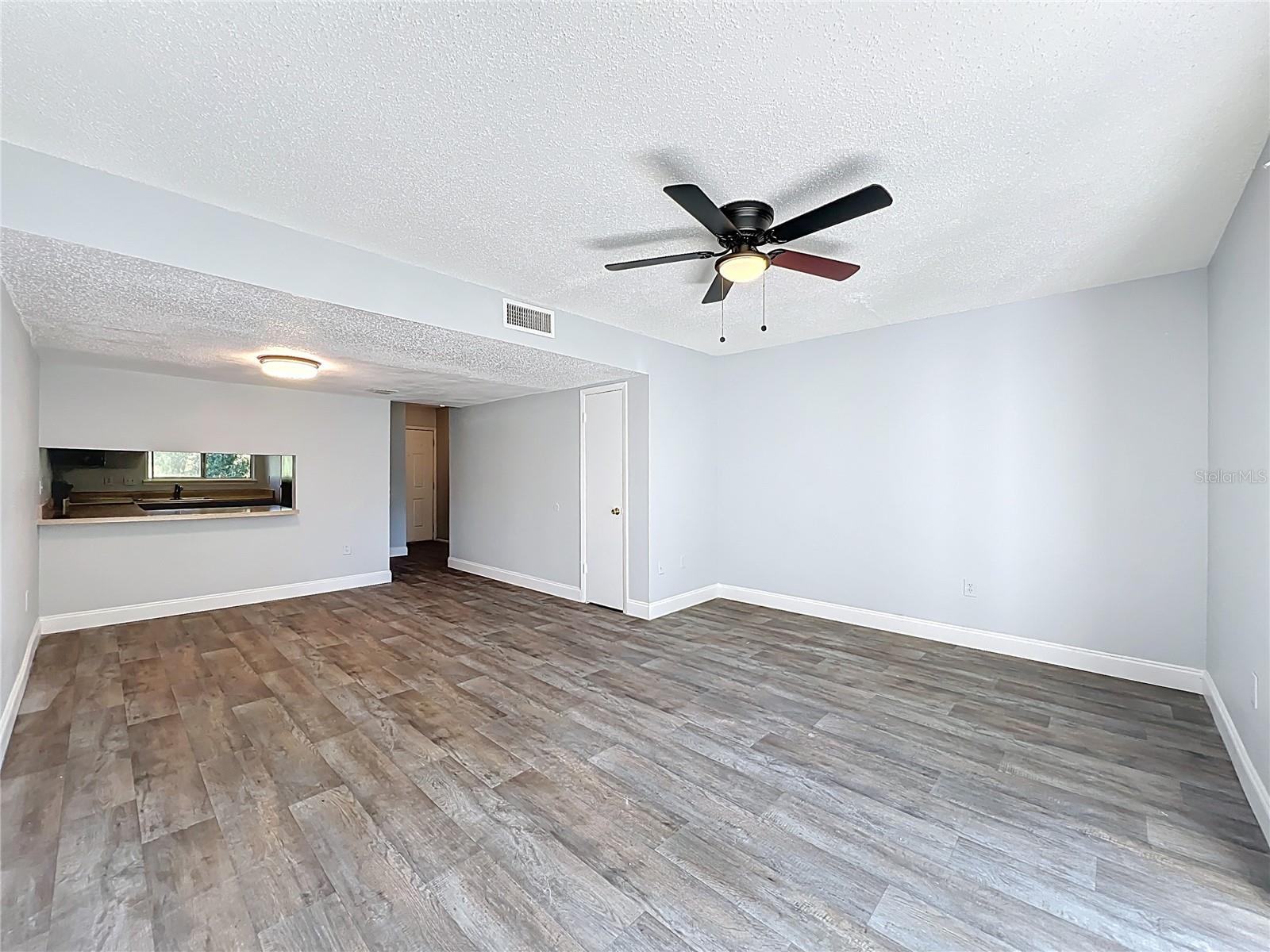 Image 15 of 50 For 4117 Semoran Boulevard 14