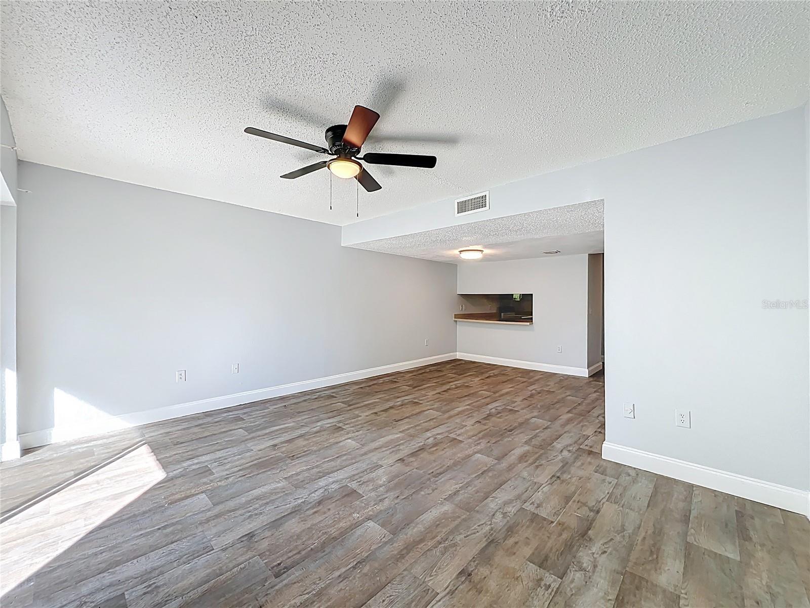 Image 23 of 50 For 4117 Semoran Boulevard 14