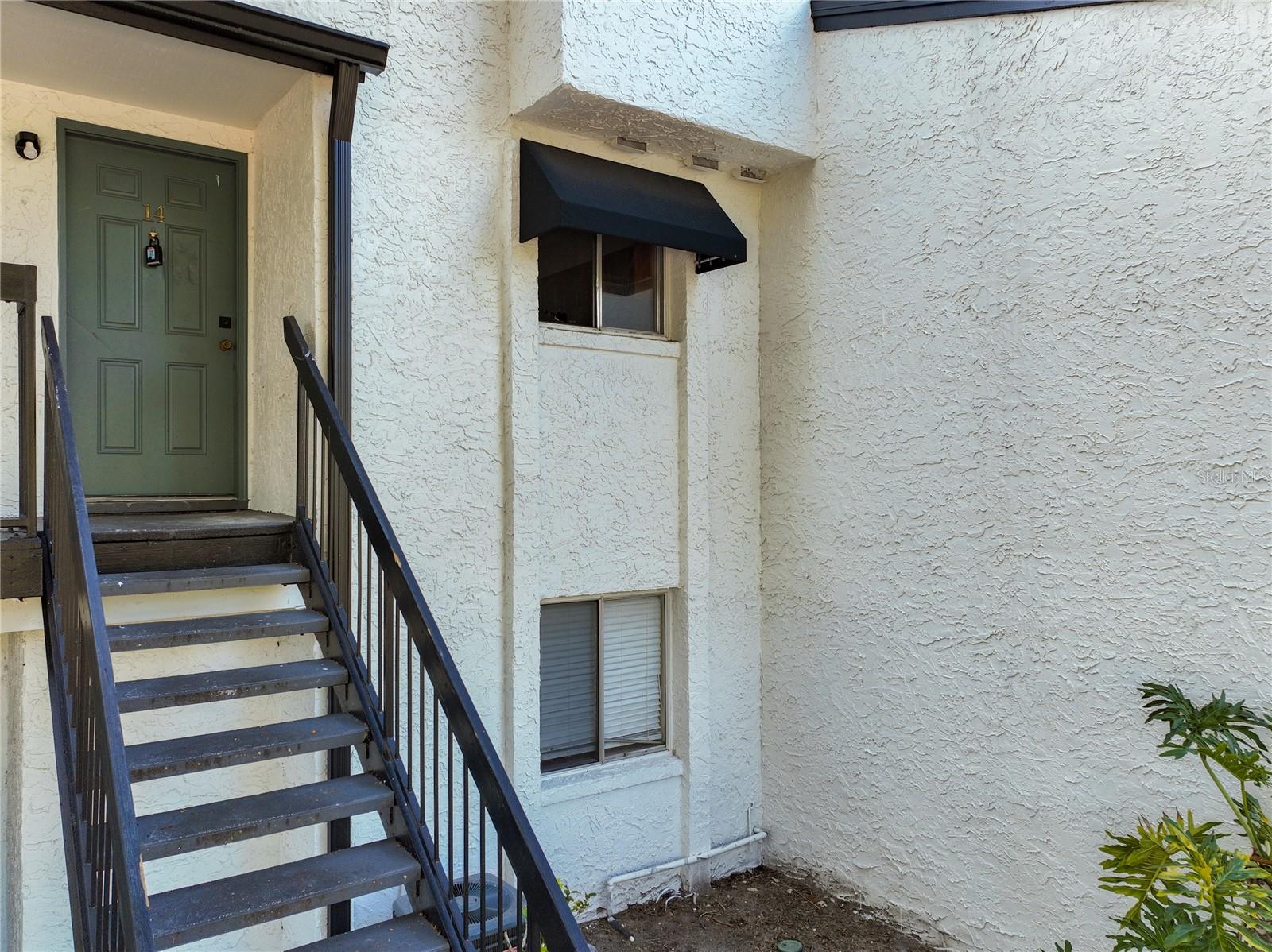 Image 3 of 50 For 4117 Semoran Boulevard 14