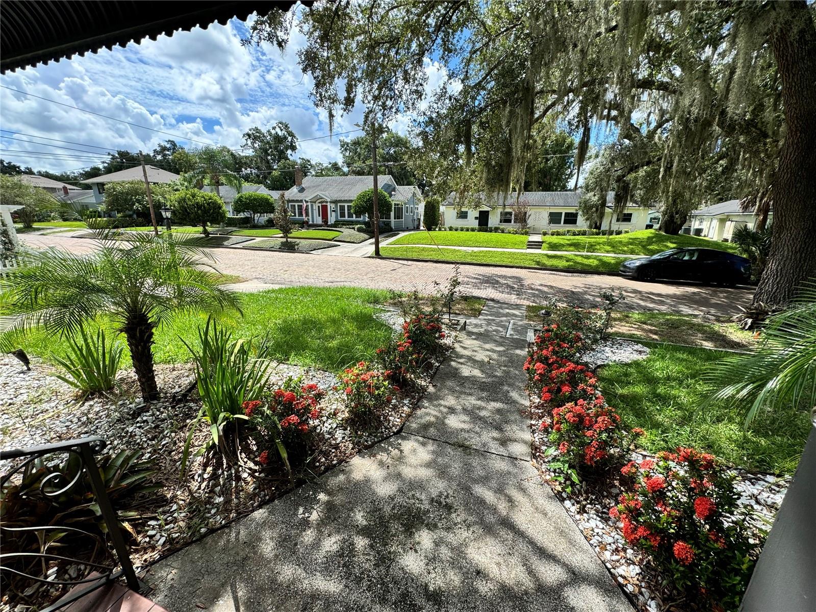 Image 14 of 16 For 607 Harwood Street 607