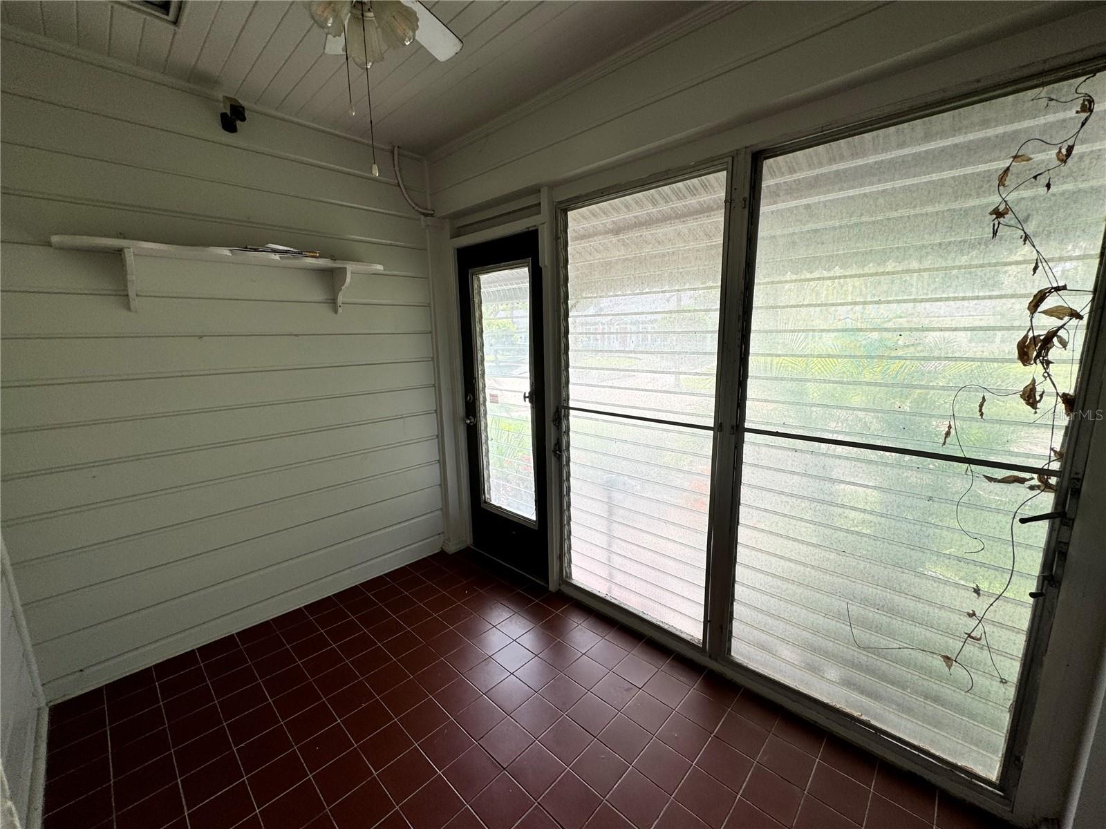 Image 15 of 16 For 607 Harwood Street 607