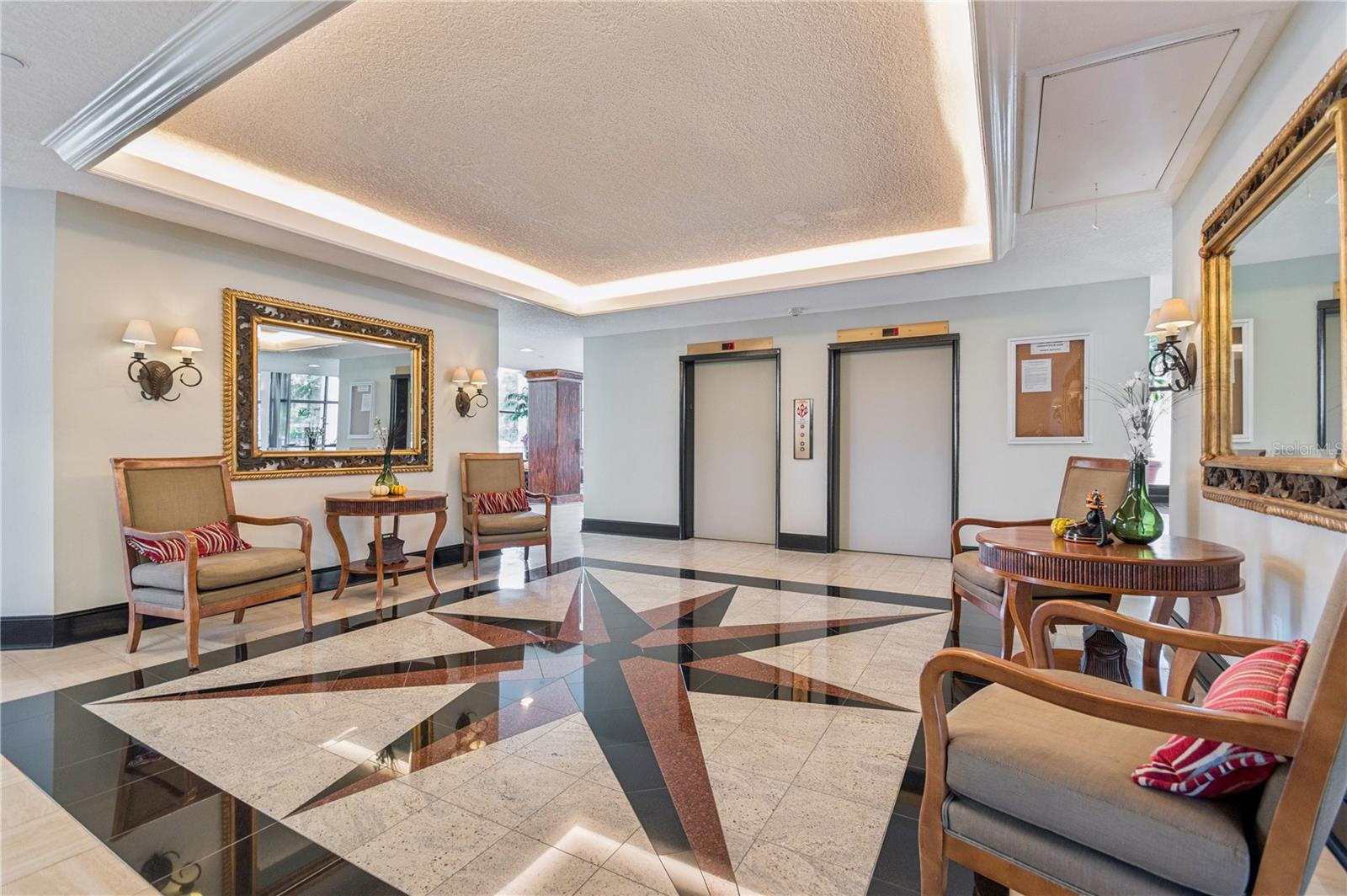 Image 4 of 32 For 400 Colonial Drive 602