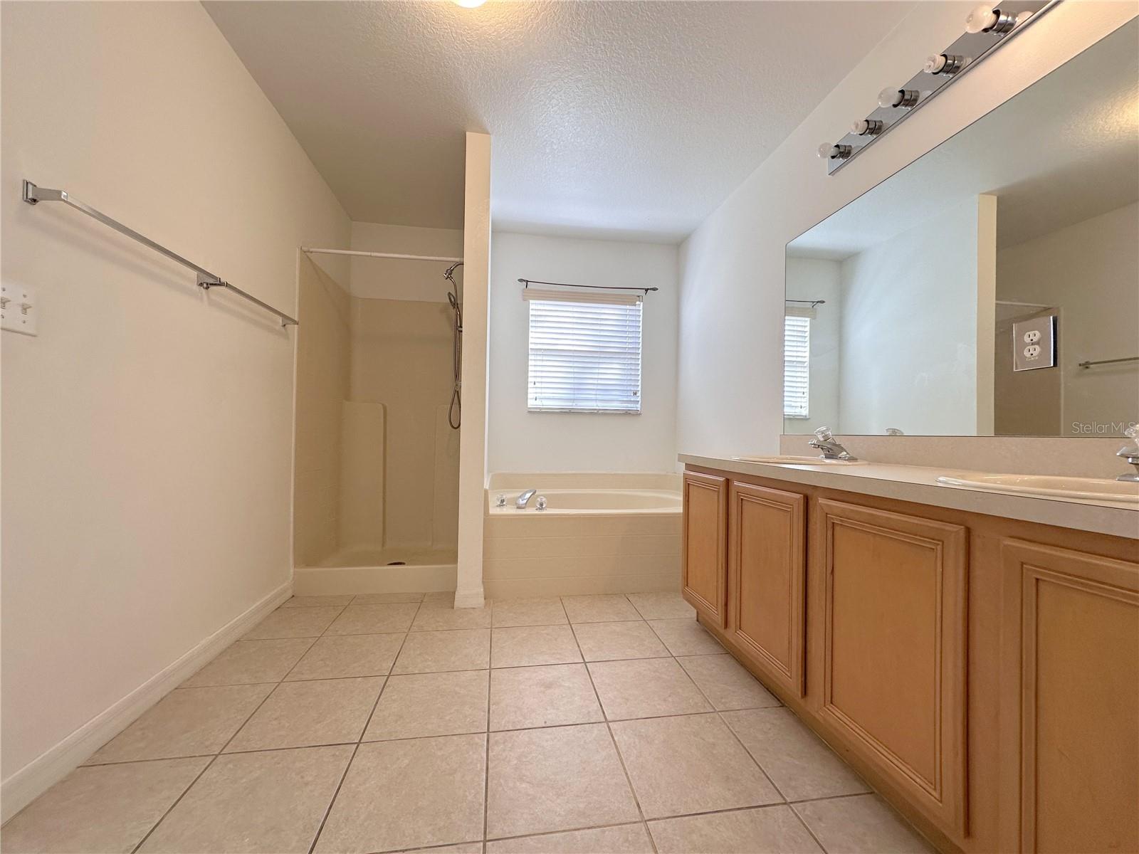 Image 17 of 34 For 8438 Lainie Lane