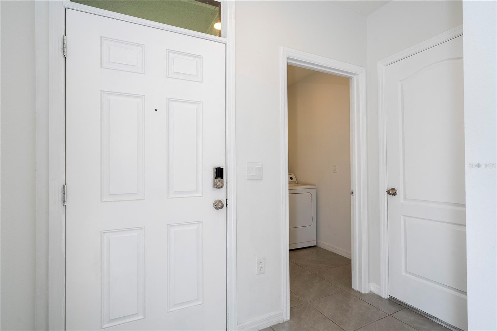 Image 19 of 83 For 2132 Desert Rose Drive