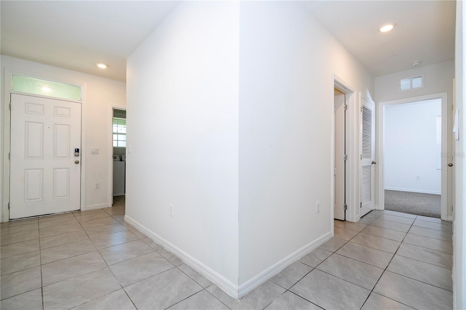 Image 28 of 83 For 2132 Desert Rose Drive