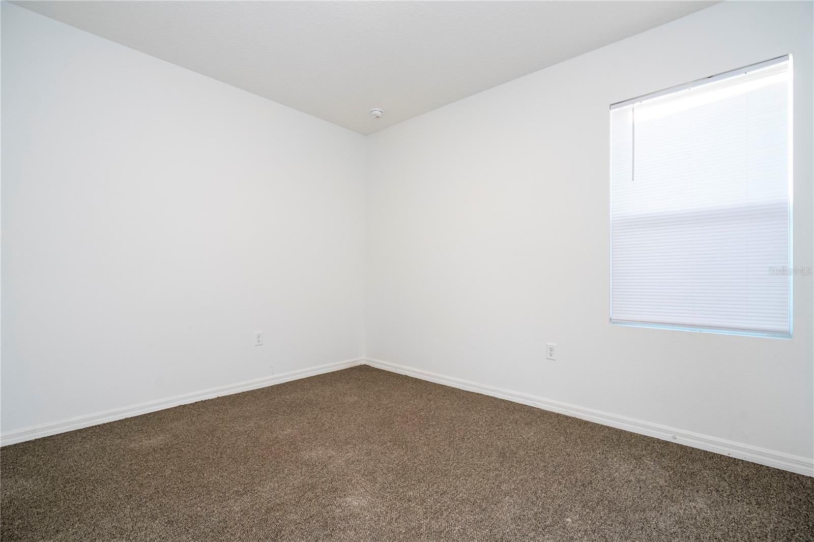 Image 33 of 83 For 2132 Desert Rose Drive