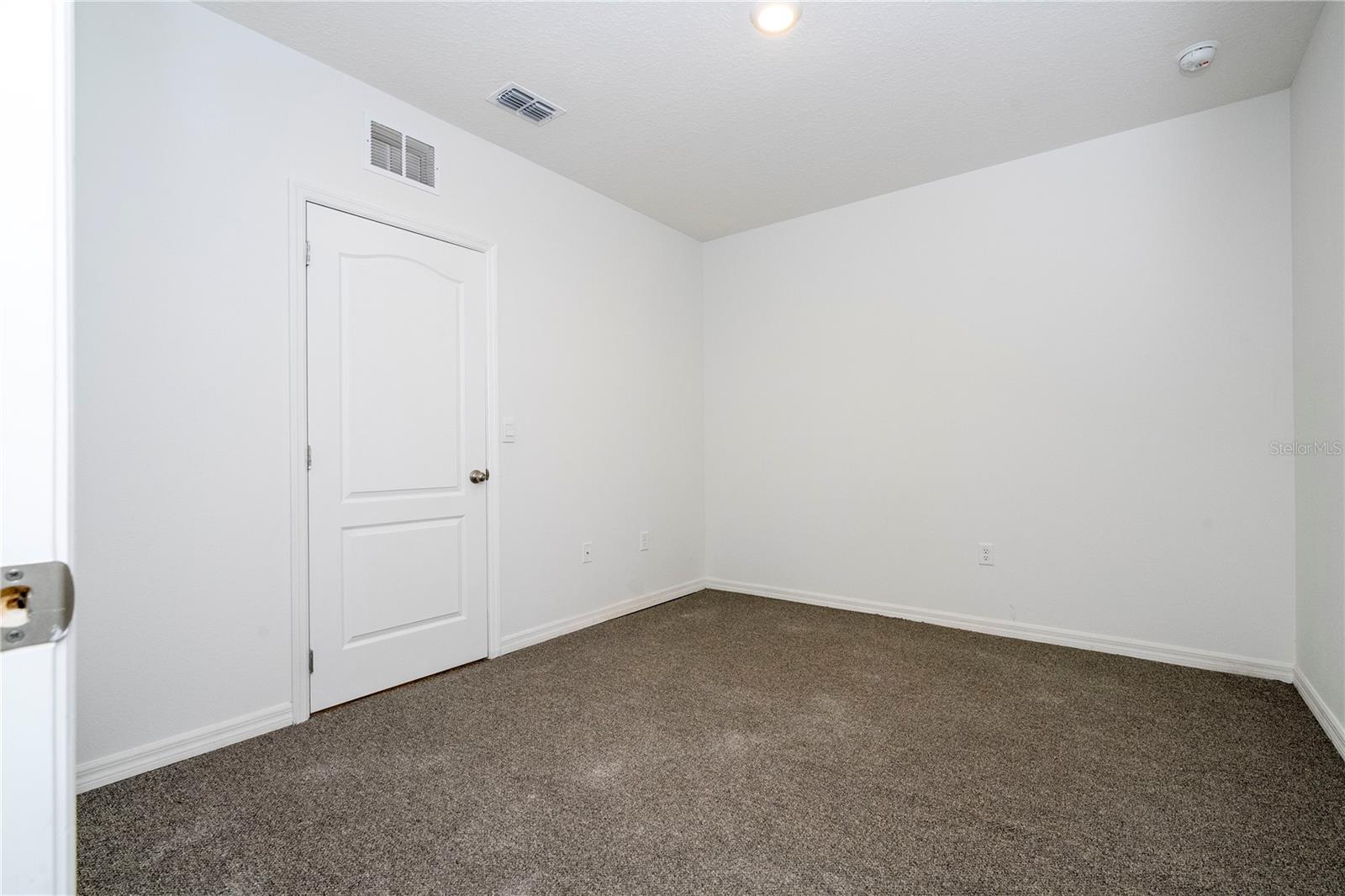 Image 34 of 83 For 2132 Desert Rose Drive