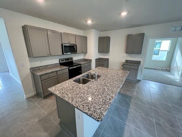 Image 4 of 83 For 2132 Desert Rose Drive