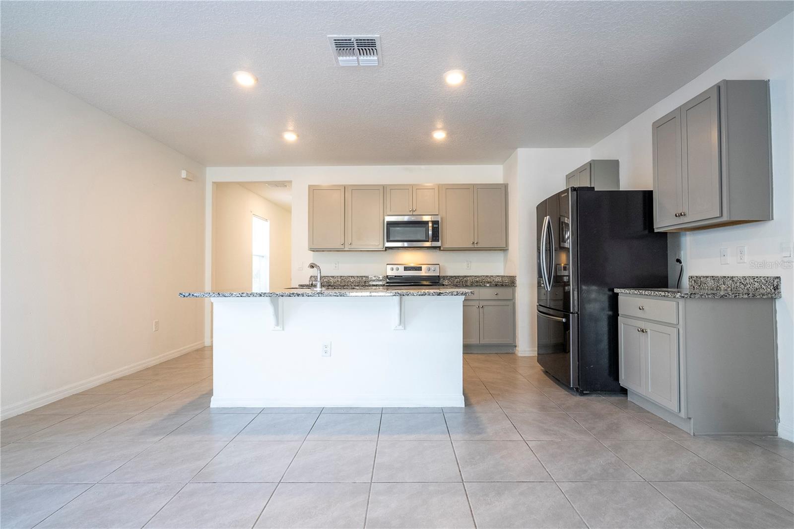 Image 41 of 83 For 2132 Desert Rose Drive