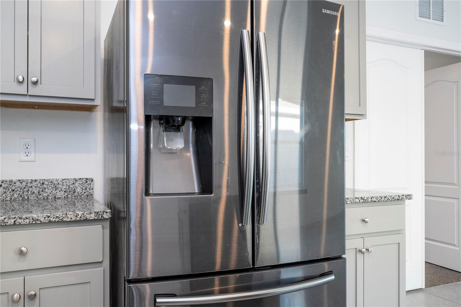 Image 46 of 83 For 2132 Desert Rose Drive