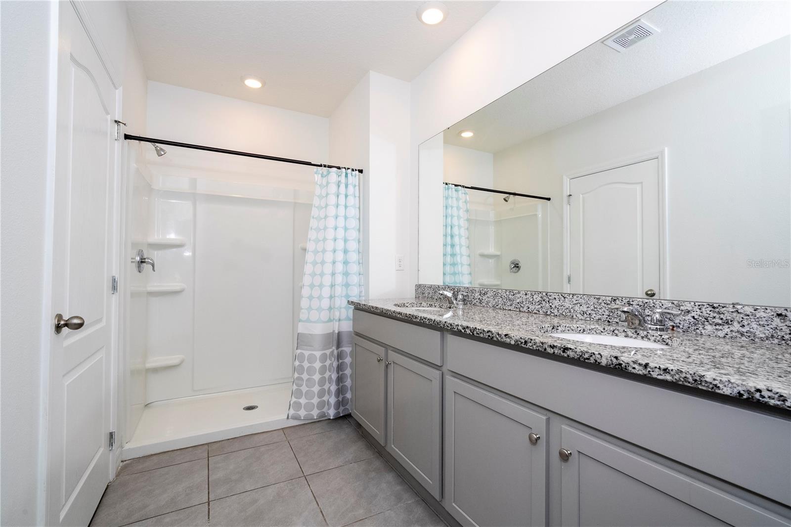 Image 61 of 83 For 2132 Desert Rose Drive