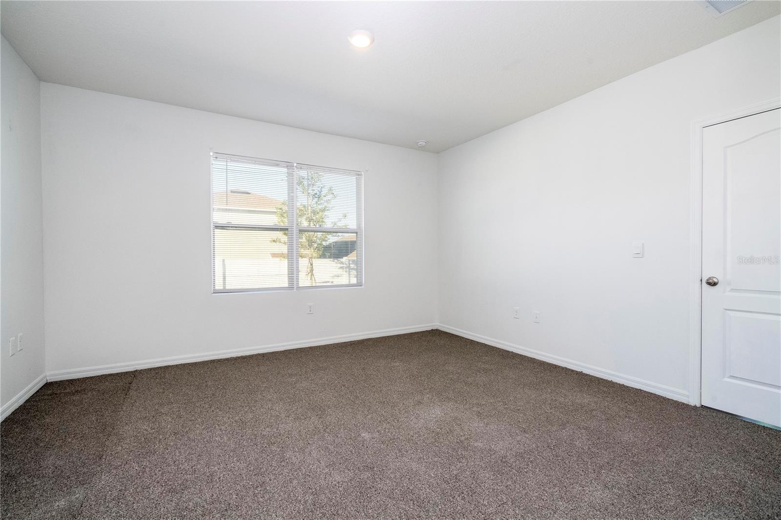 Image 66 of 83 For 2132 Desert Rose Drive