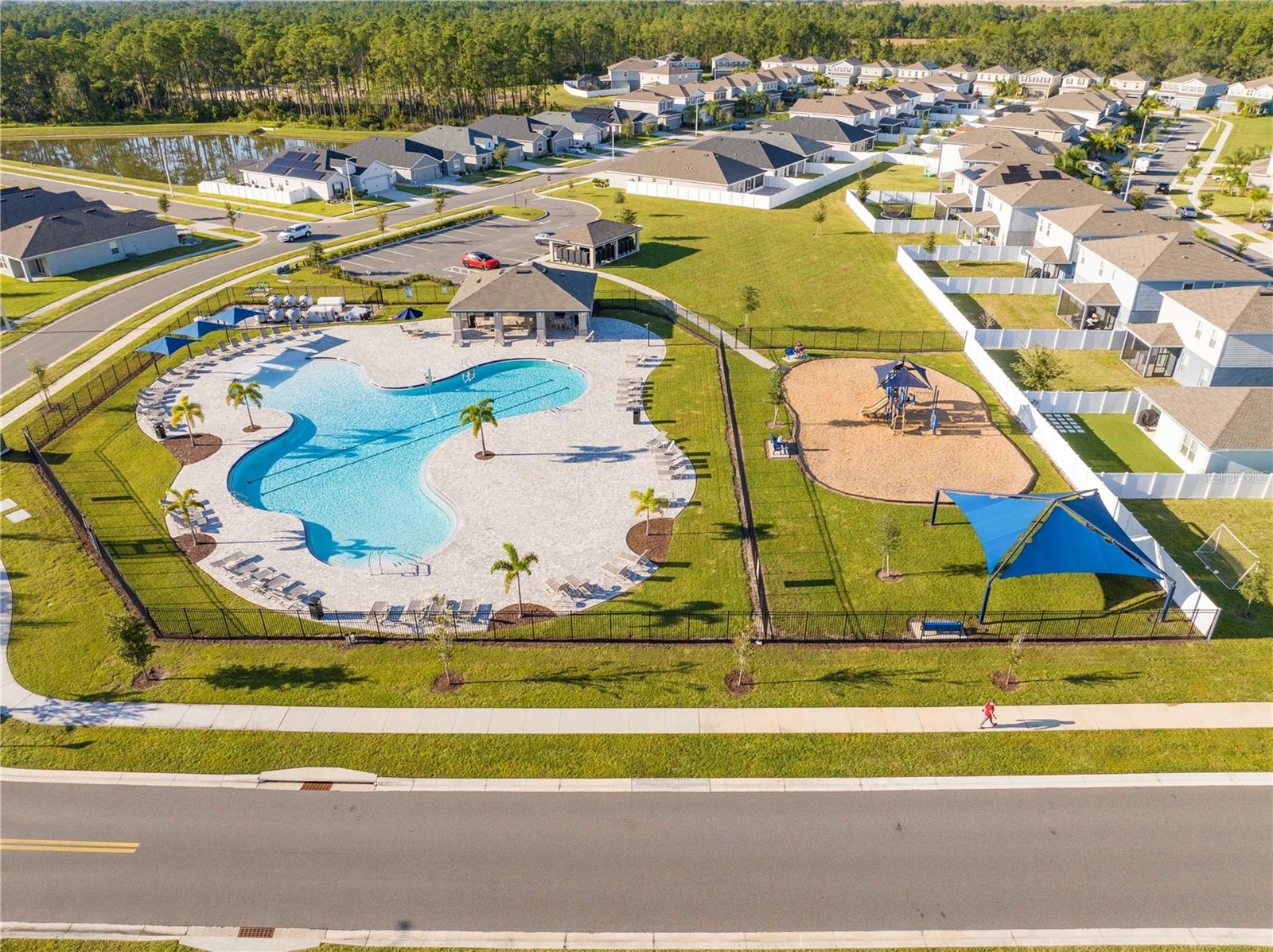 Image 72 of 83 For 2132 Desert Rose Drive