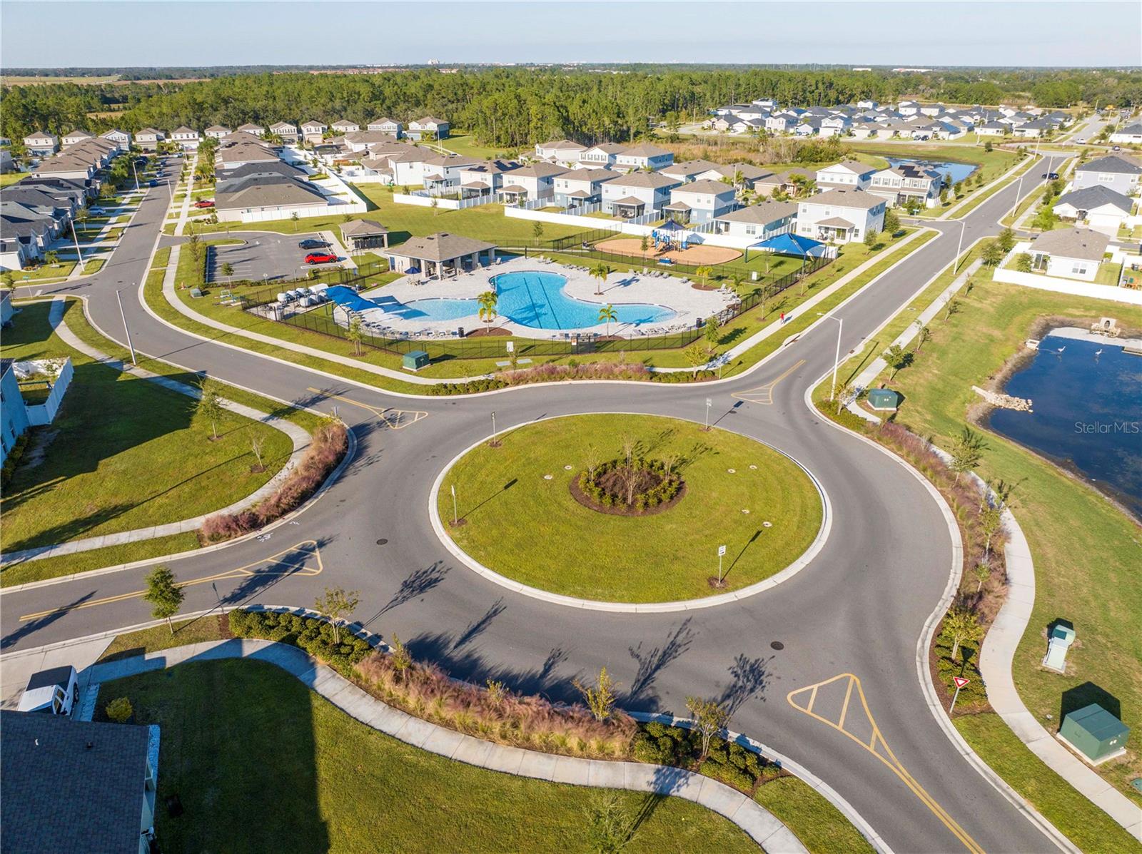 Image 77 of 83 For 2132 Desert Rose Drive