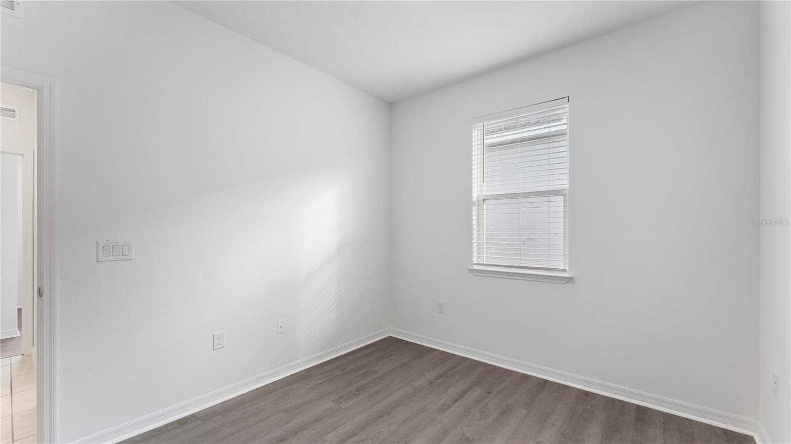 Image 19 of 30 For 1092 Patriot Loop